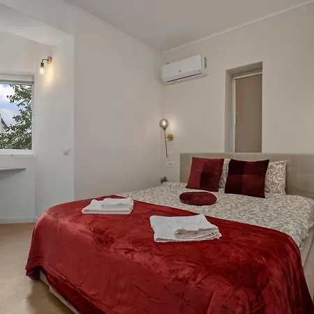 Ultracentral Quiet Chic Apartman