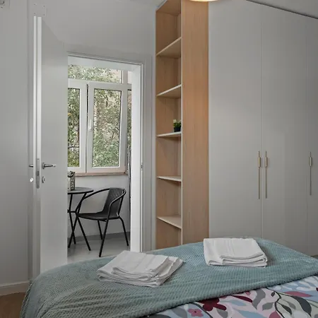 Ultracentral Quiet Chic